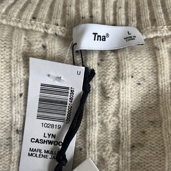 Aritzia TNA Cashwool Lyn Sweater - Picture 7 of 10